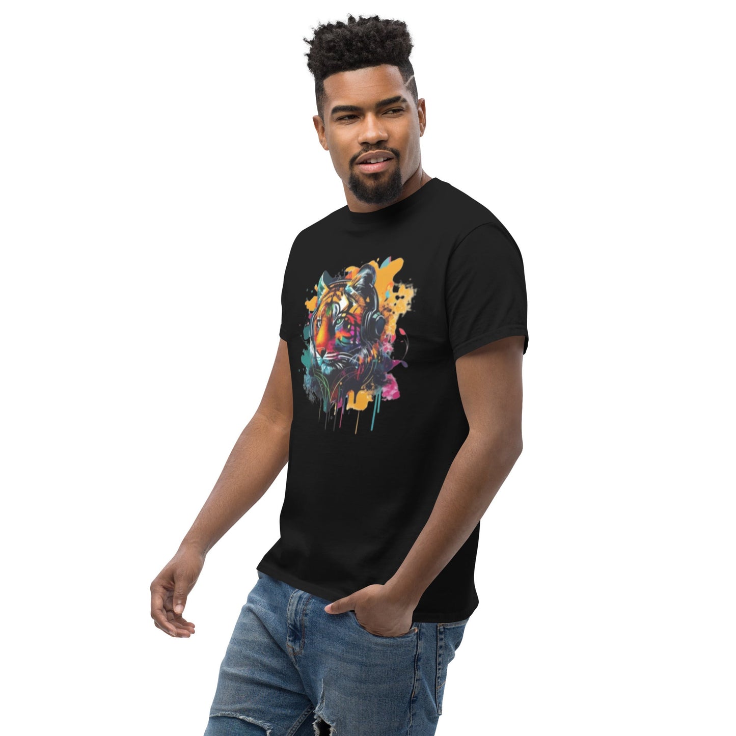 Stylisches Panther-T-Shirt | Farbakzente und Streetwear-Design von LARIDANI